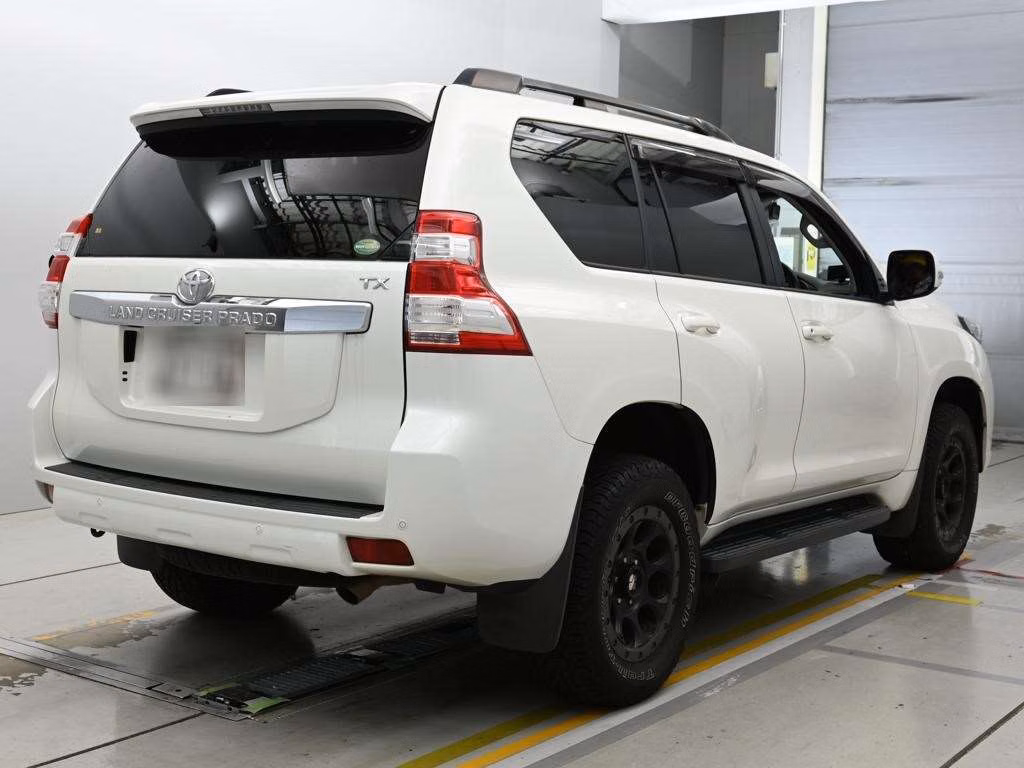 TOYOTA LAND CRUISER PRADO
