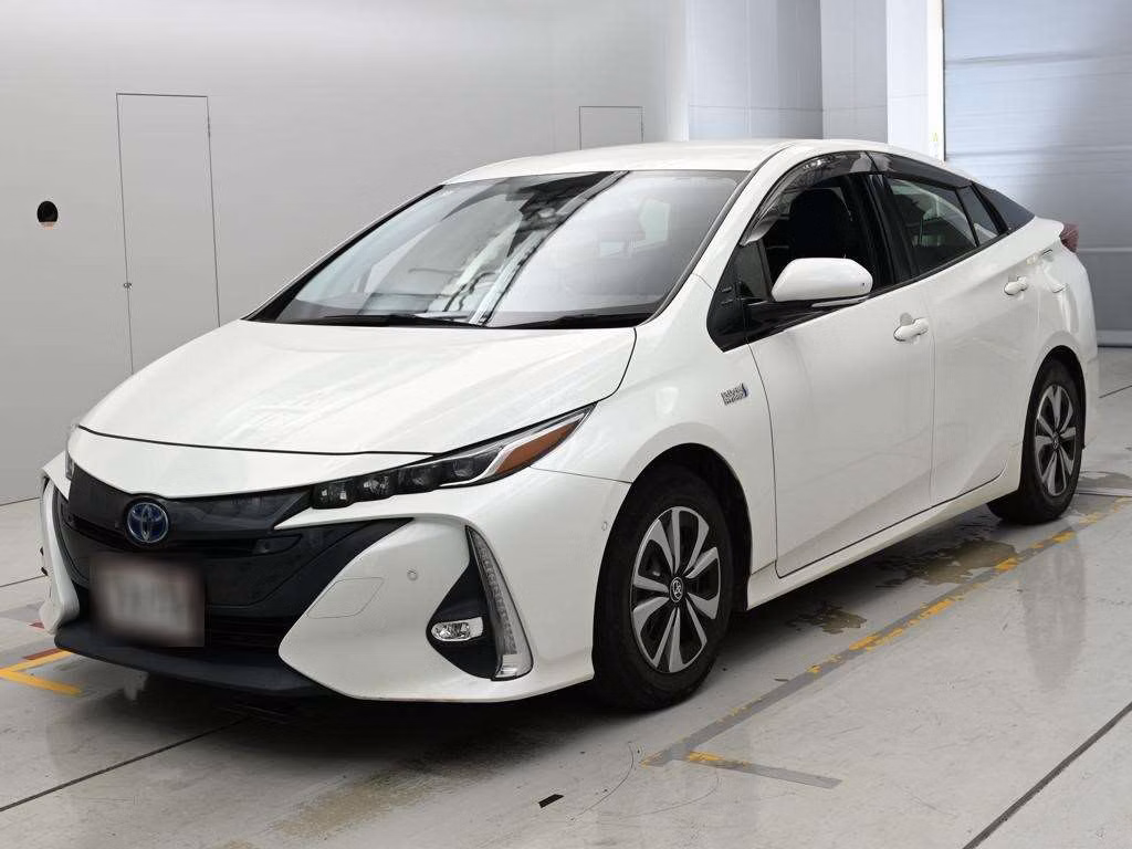 TOYOTA PRIUS PHV