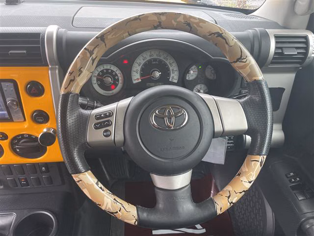 TOYOTA FJ CRUISER