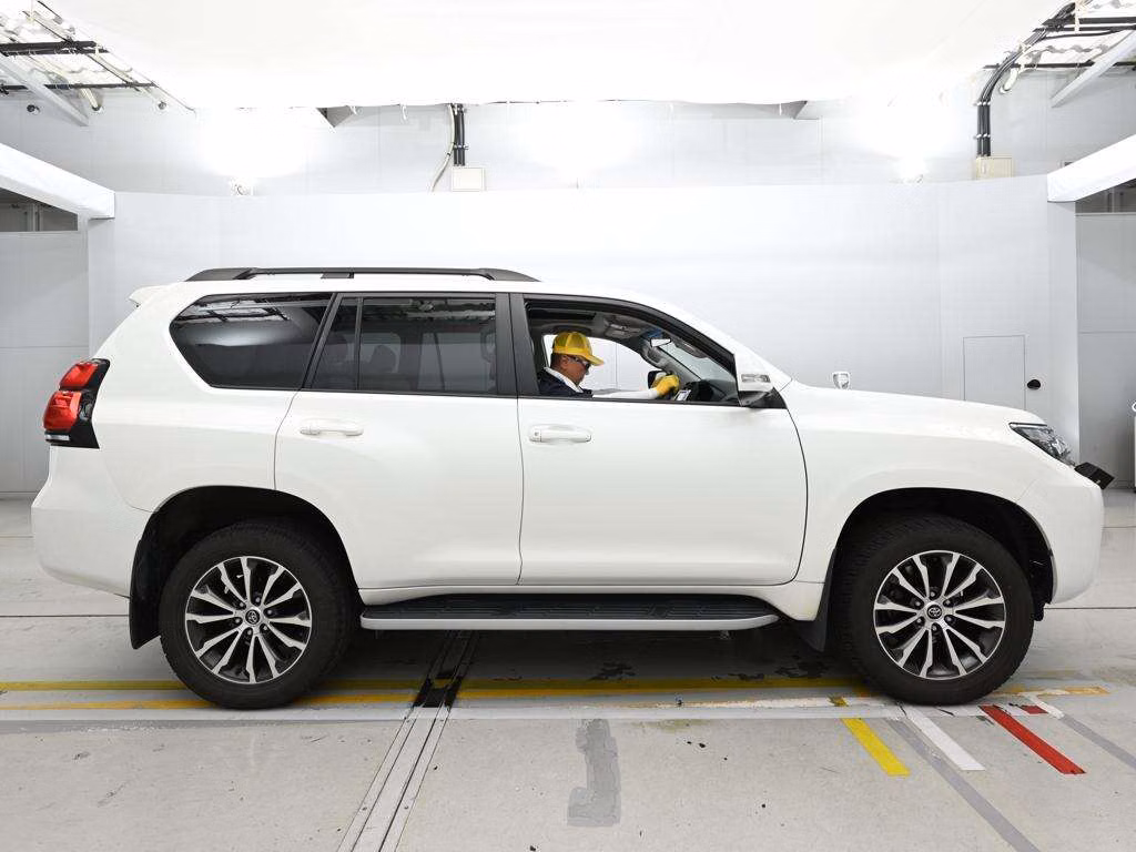TOYOTA LAND CRUISER PRADO