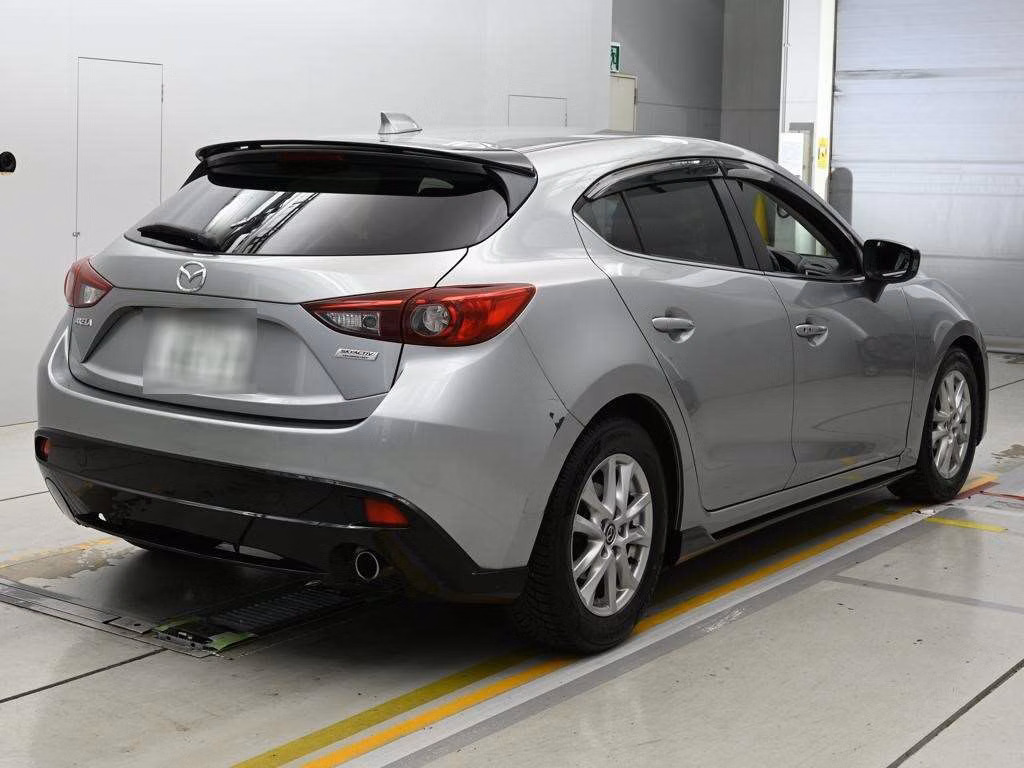 MAZDA AXELA