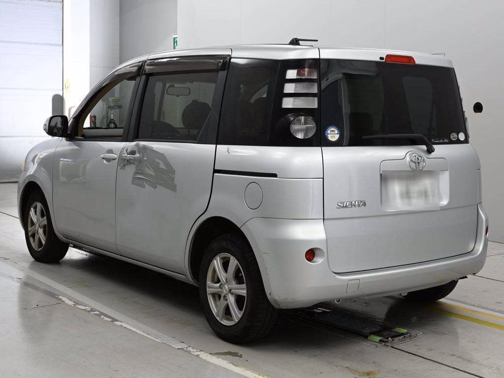 TOYOTA SIENTA