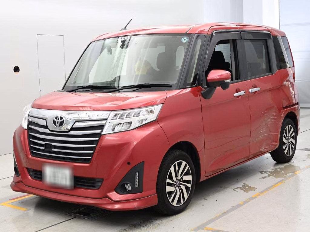 TOYOTA ROOMY