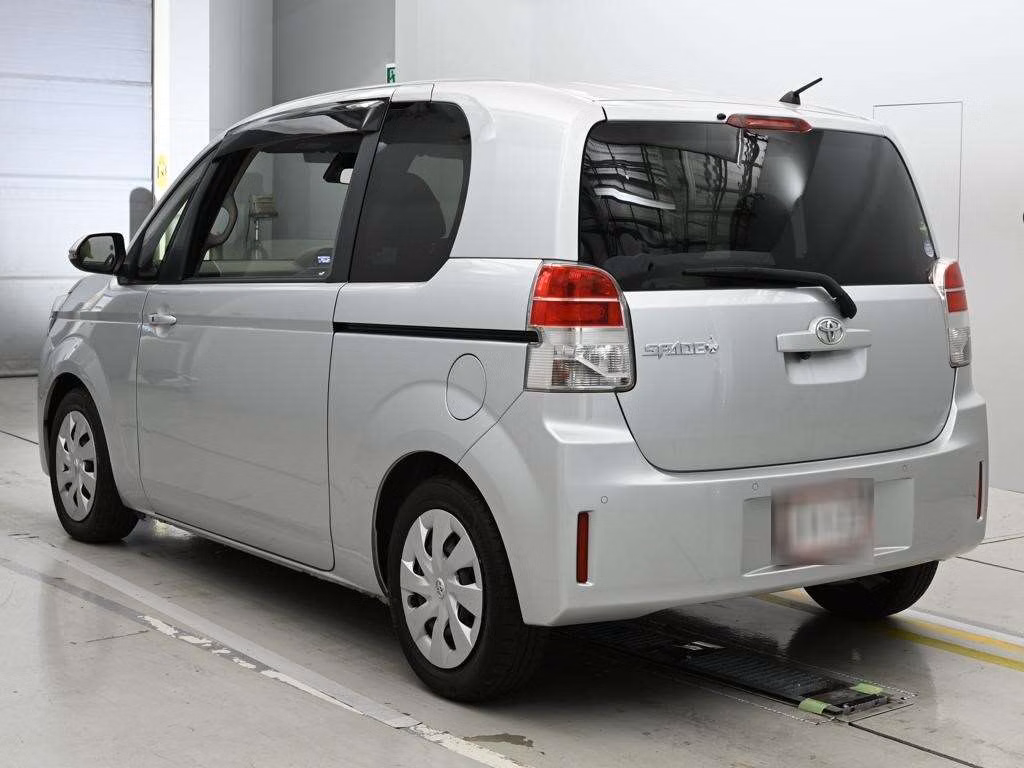 TOYOTA SPADE