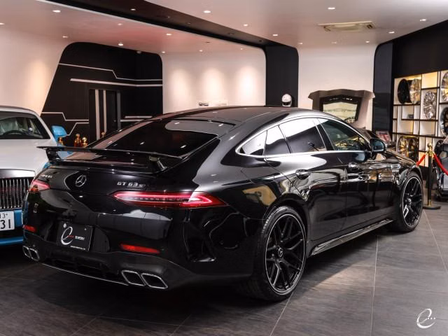 MERCEDES-BENZ AMG GT