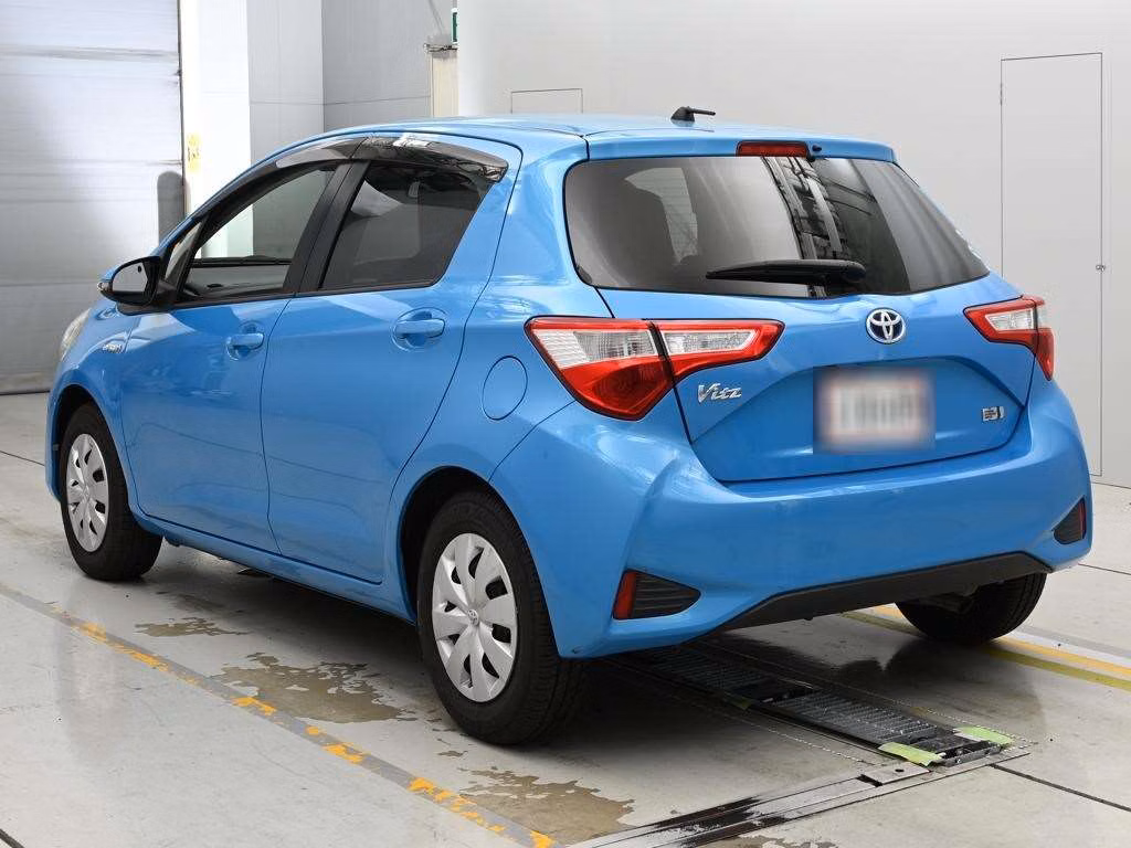 TOYOTA VITZ