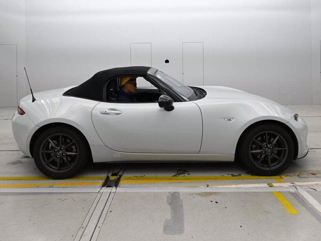 MAZDA MX-5