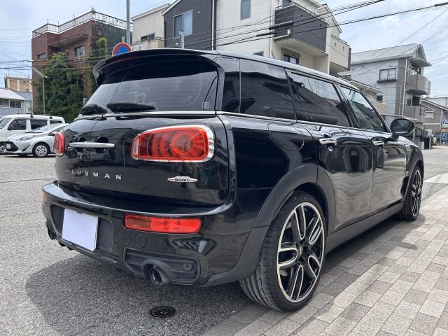 MINI CLUBMAN