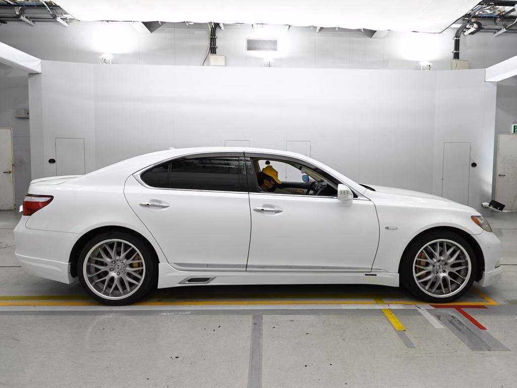 LEXUS LS460
