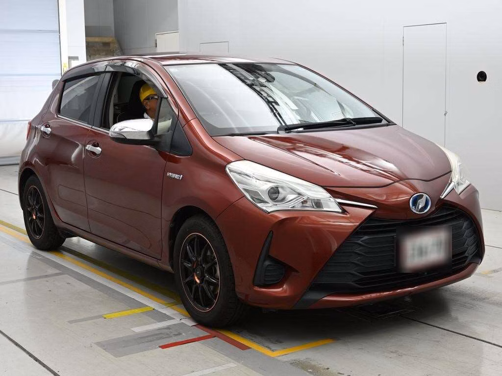 TOYOTA VITZ