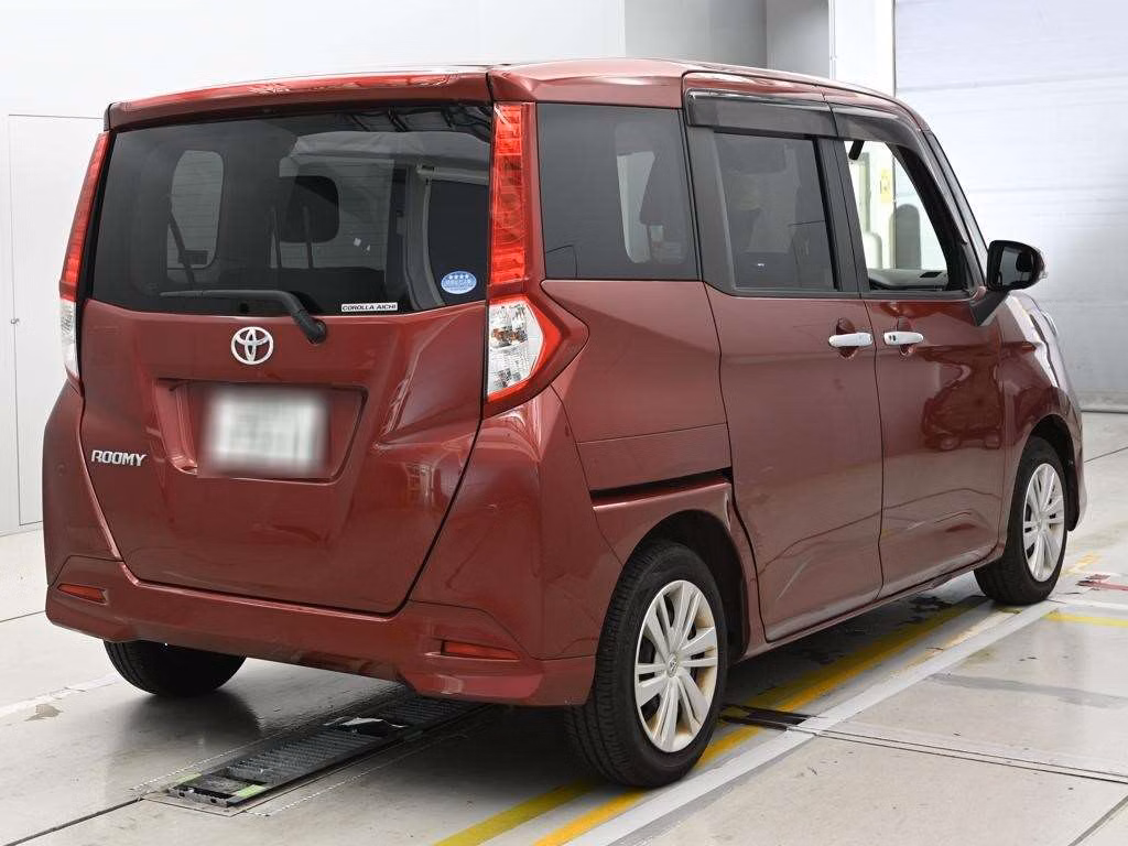 TOYOTA ROOMY