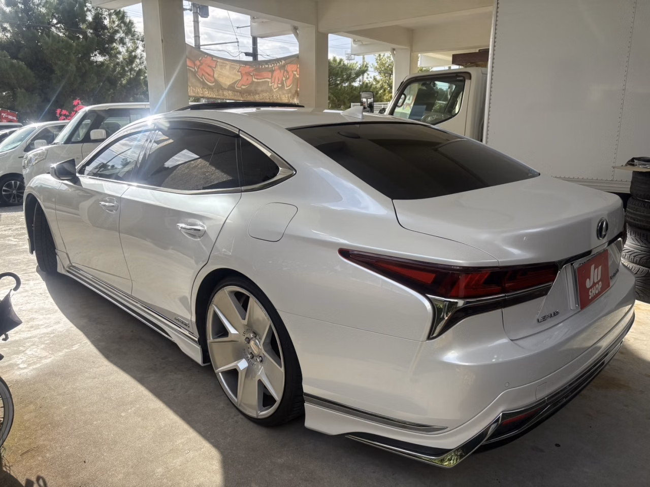 LEXUS LS500H