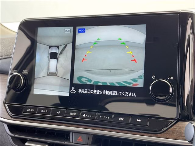 NISSAN AURA