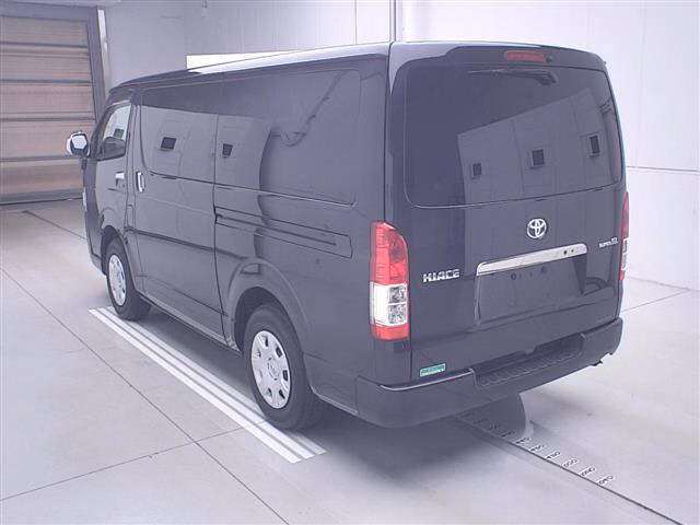 TOYOTA REGIUS ACE