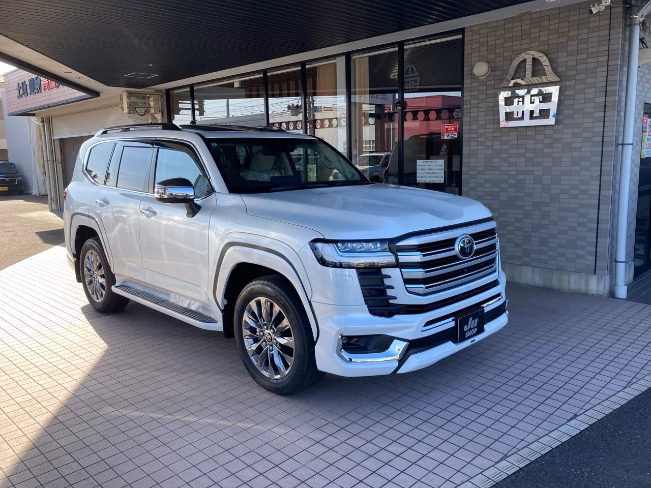 TOYOTA LAND CRUISER