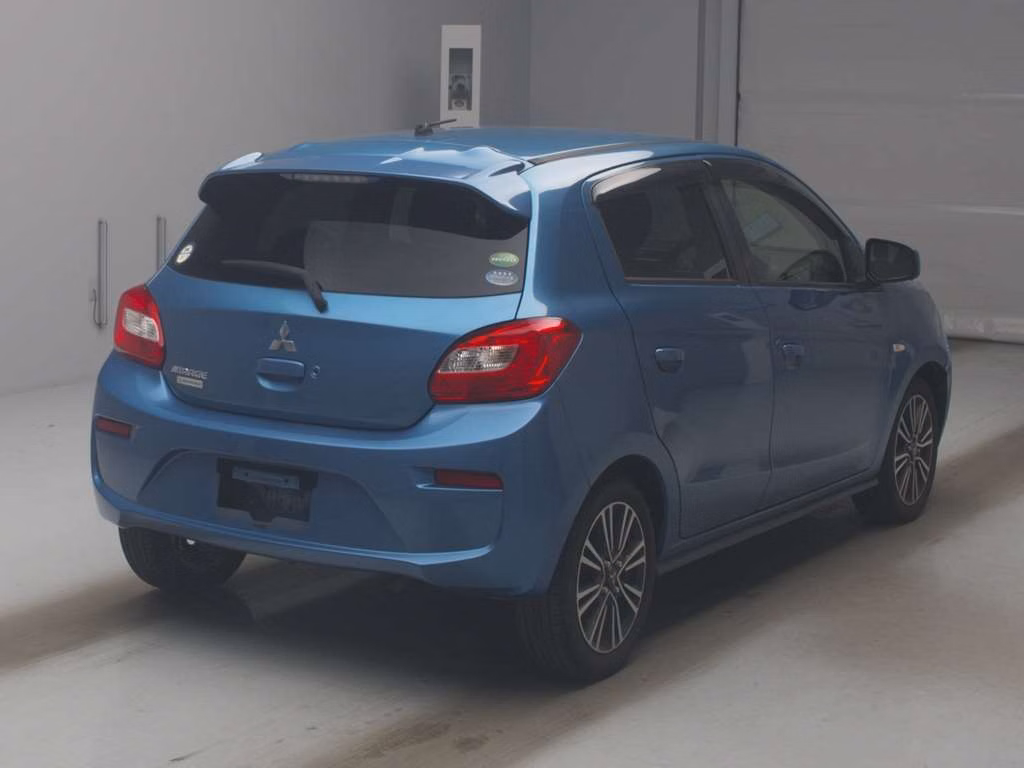 MITSUBISHI MIRAGE