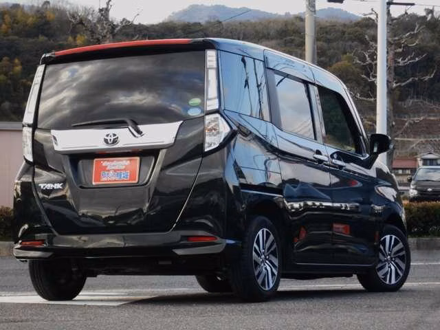 TOYOTA TANK