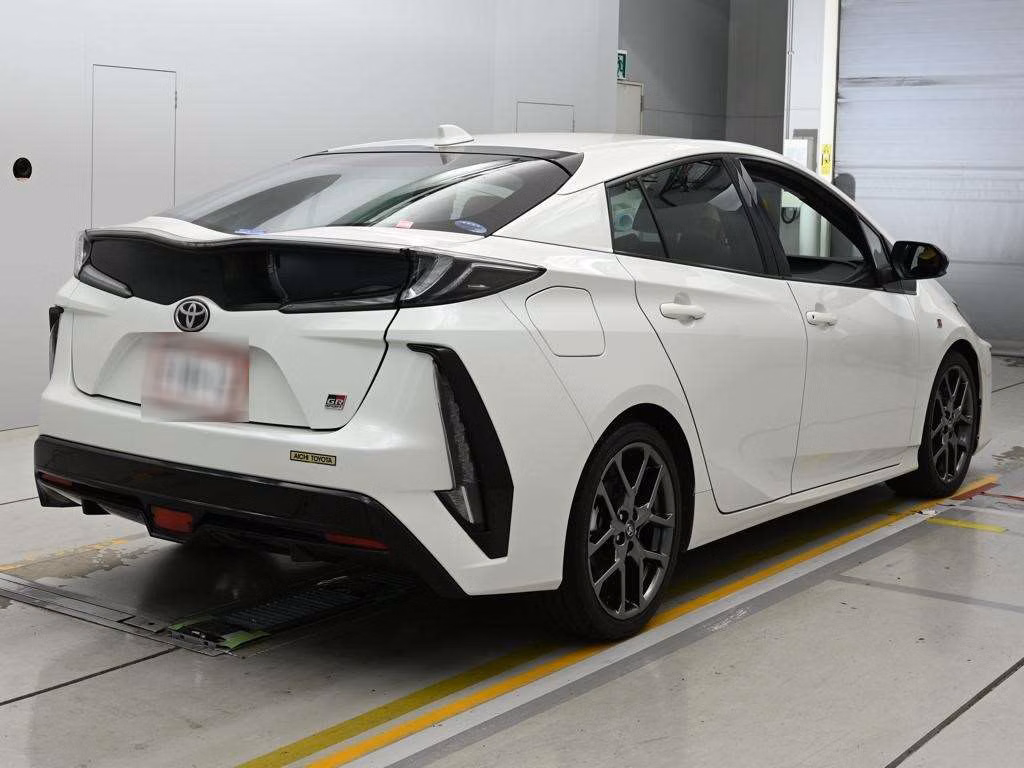 TOYOTA PRIUS PHV