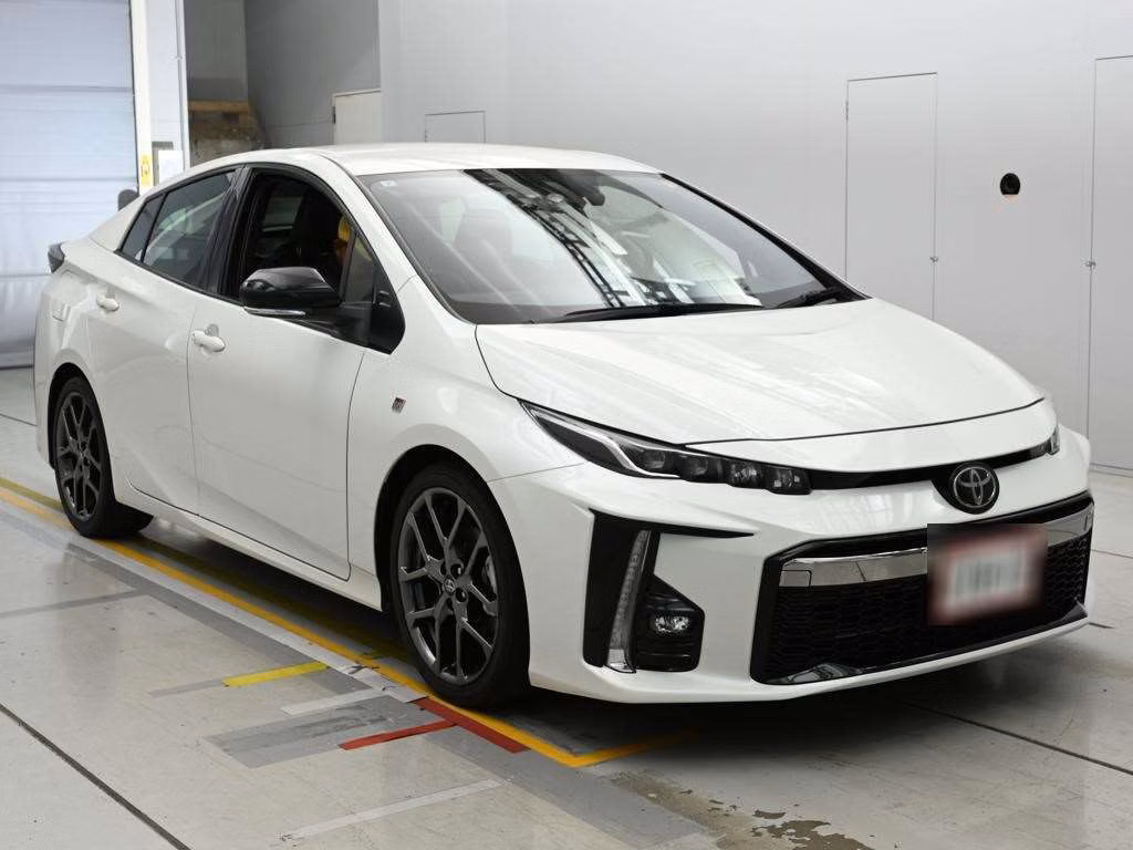 TOYOTA PRIUS PHV