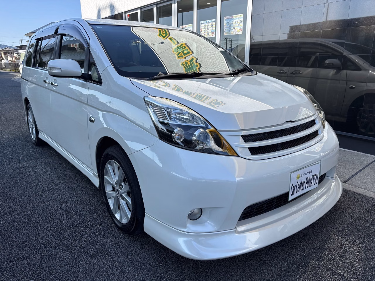 TOYOTA ISIS