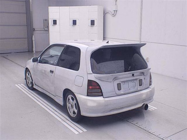 TOYOTA STARLET