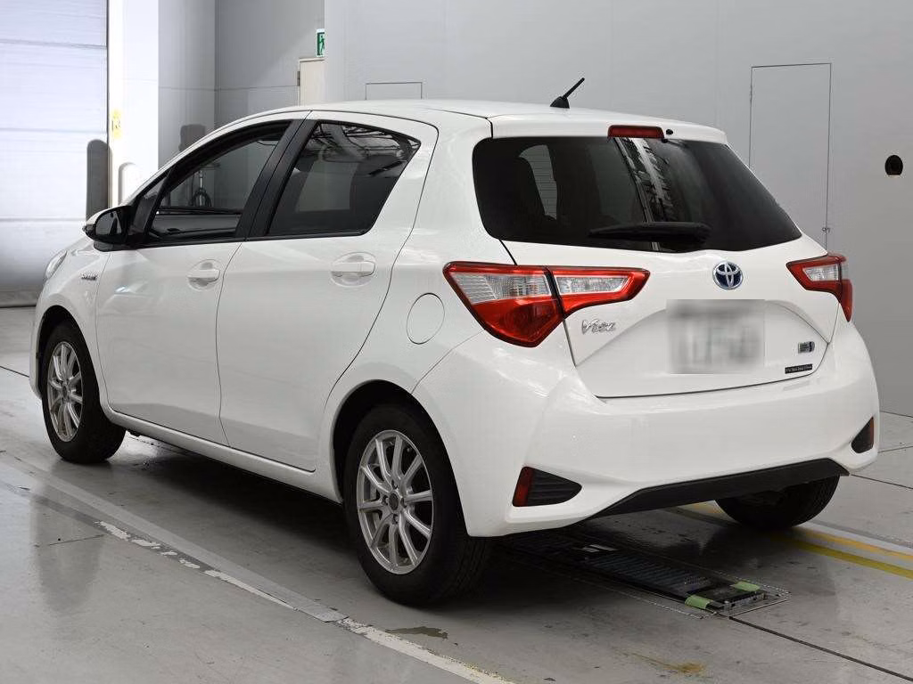 TOYOTA VITZ