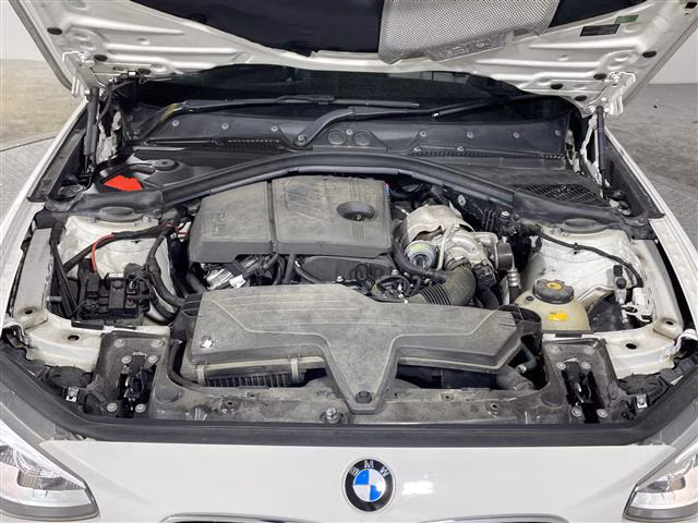 BMW 1-SERIES