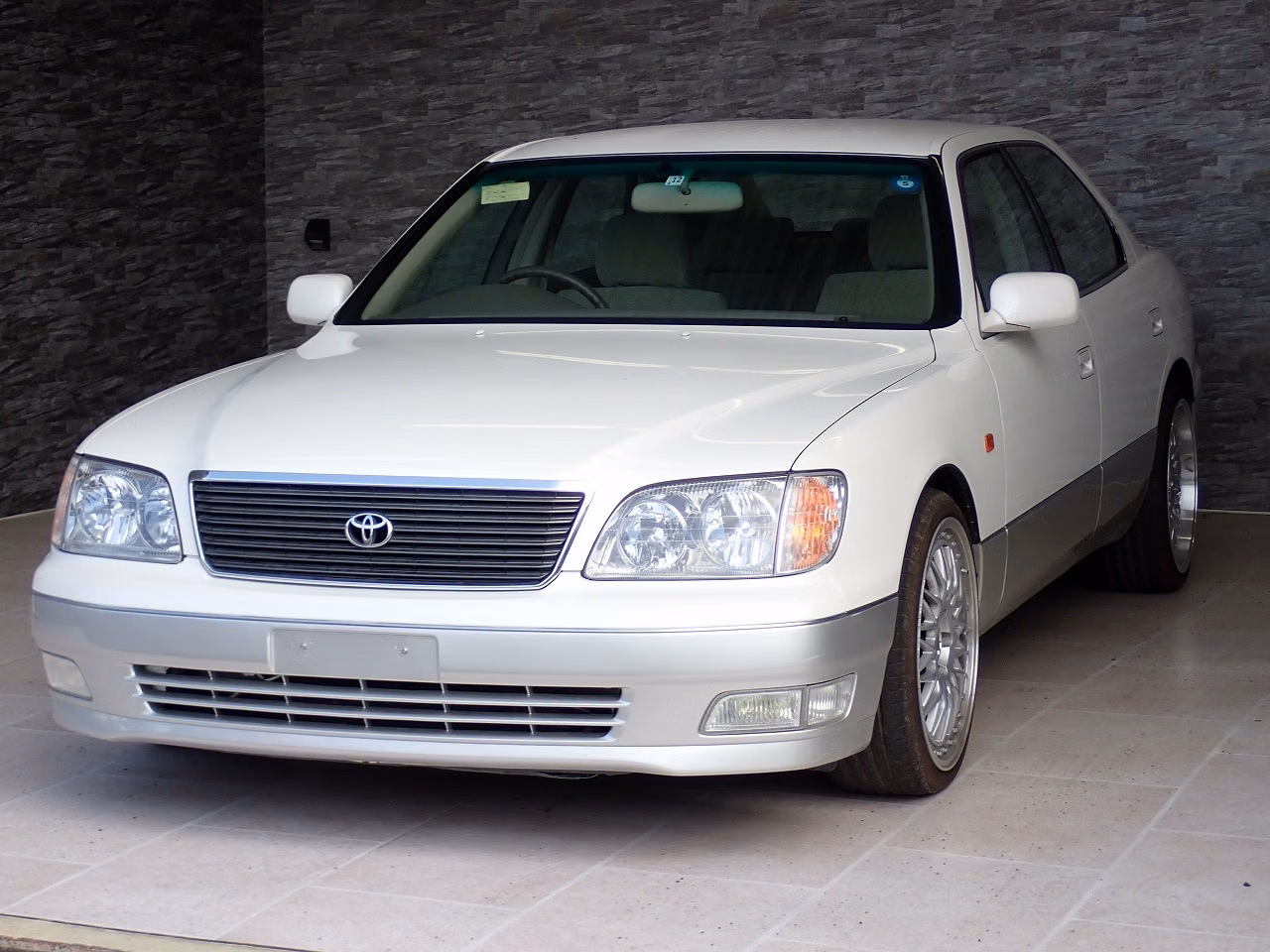 TOYOTA CELSIOR