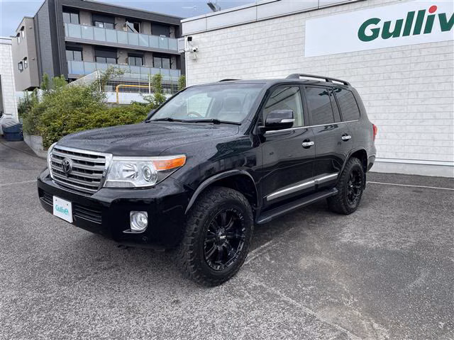 TOYOTA LAND CRUISER