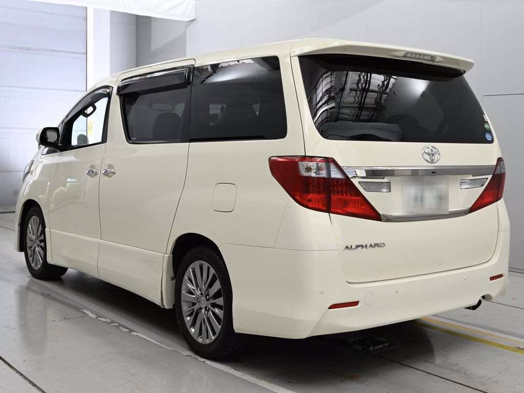 TOYOTA ALPHARD