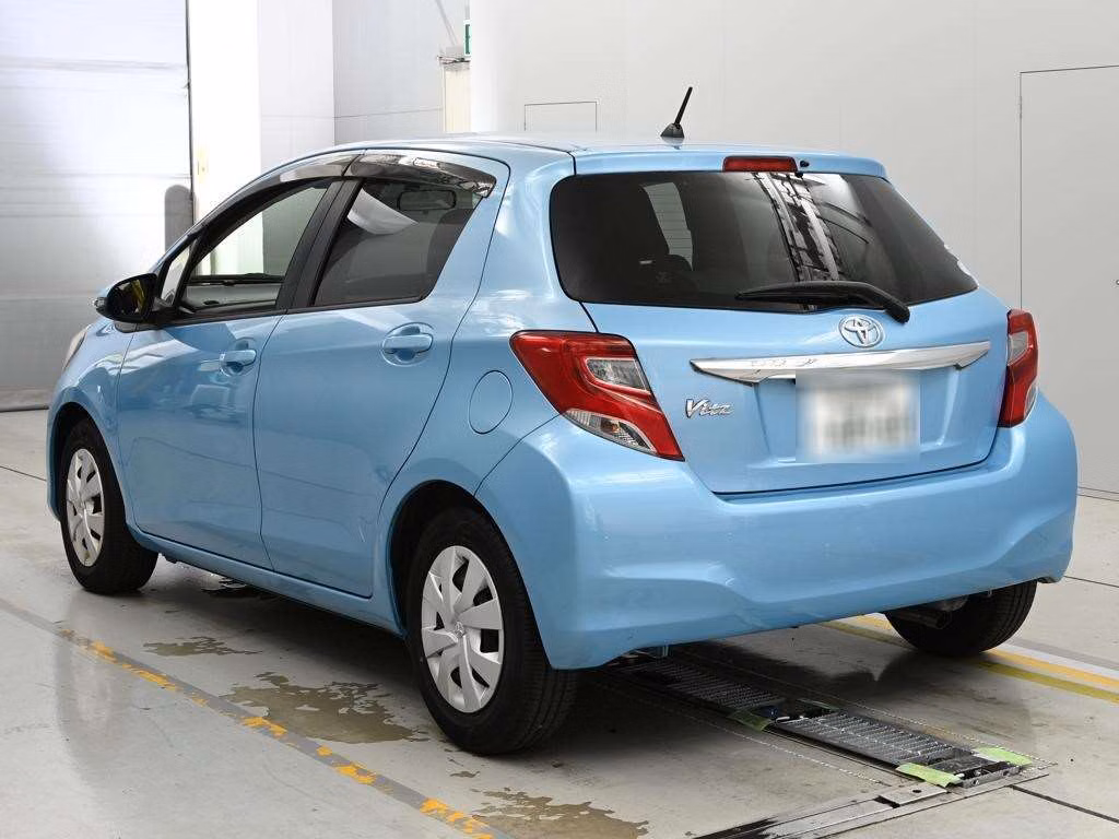 TOYOTA VITZ