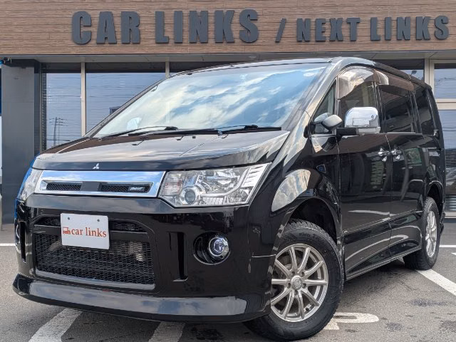 MITSUBISHI DELICA D:5