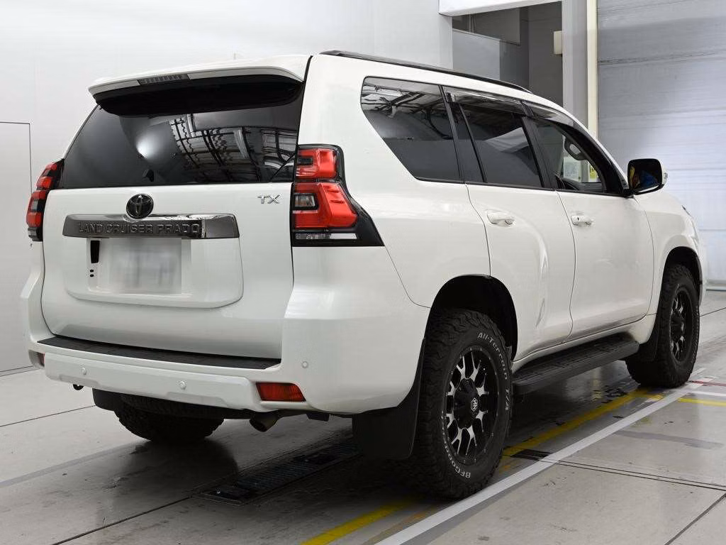 TOYOTA LAND CRUISER PRADO