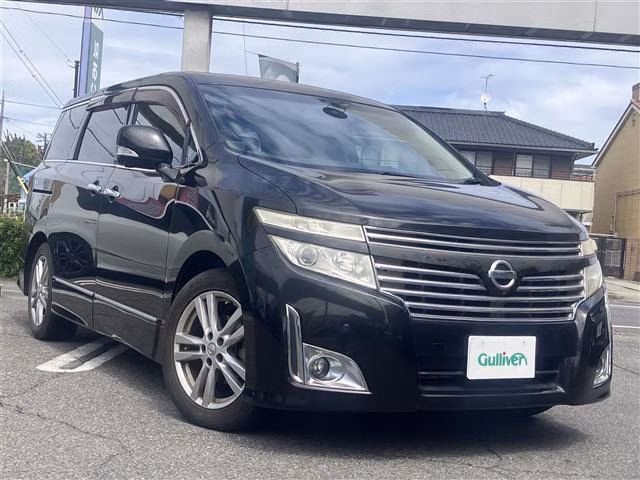 NISSAN ELGRAND