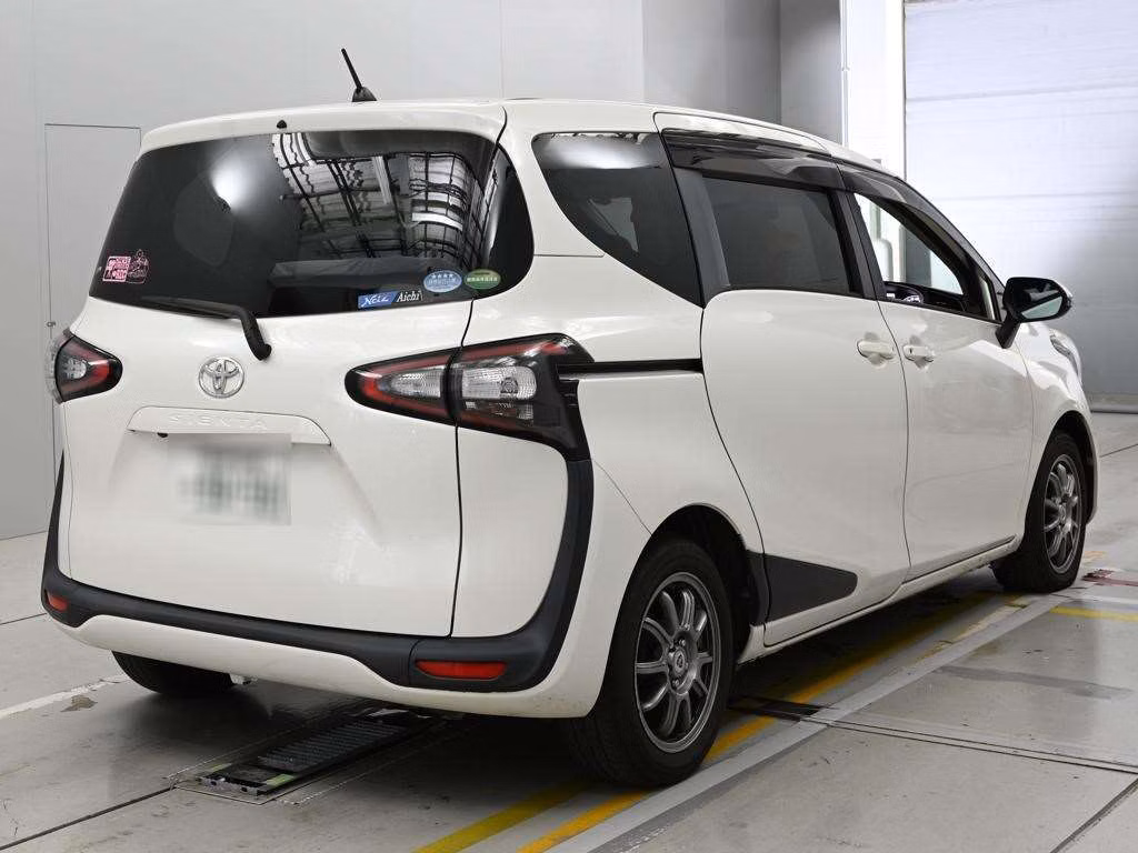 TOYOTA SIENTA