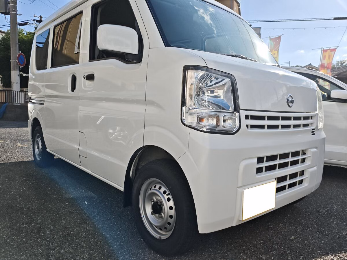 NISSAN NV100 CLIPPER