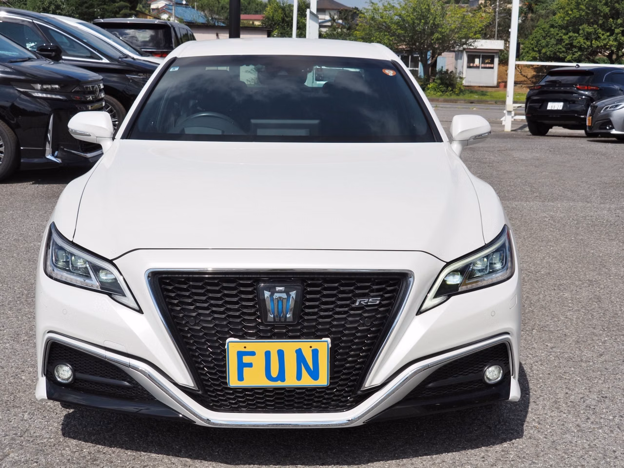 TOYOTA CROWN