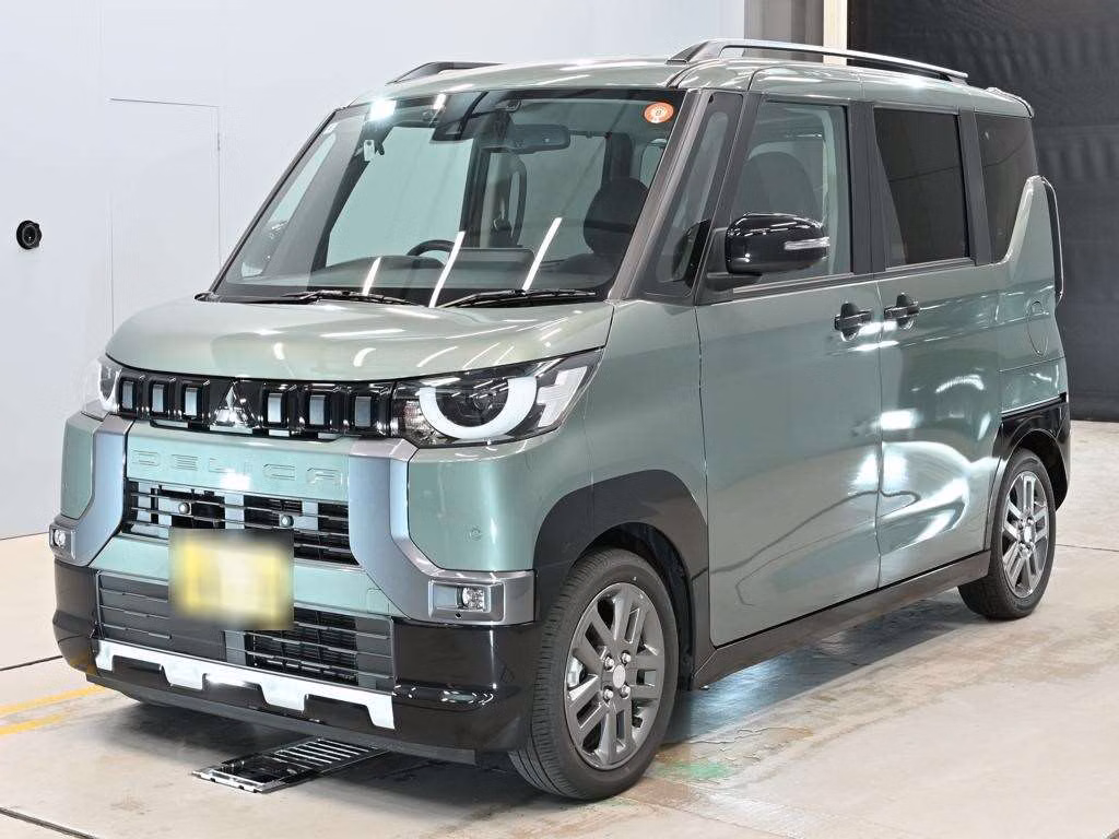MITSUBISHI DELICA MINI