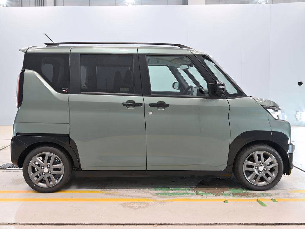 MITSUBISHI DELICA MINI
