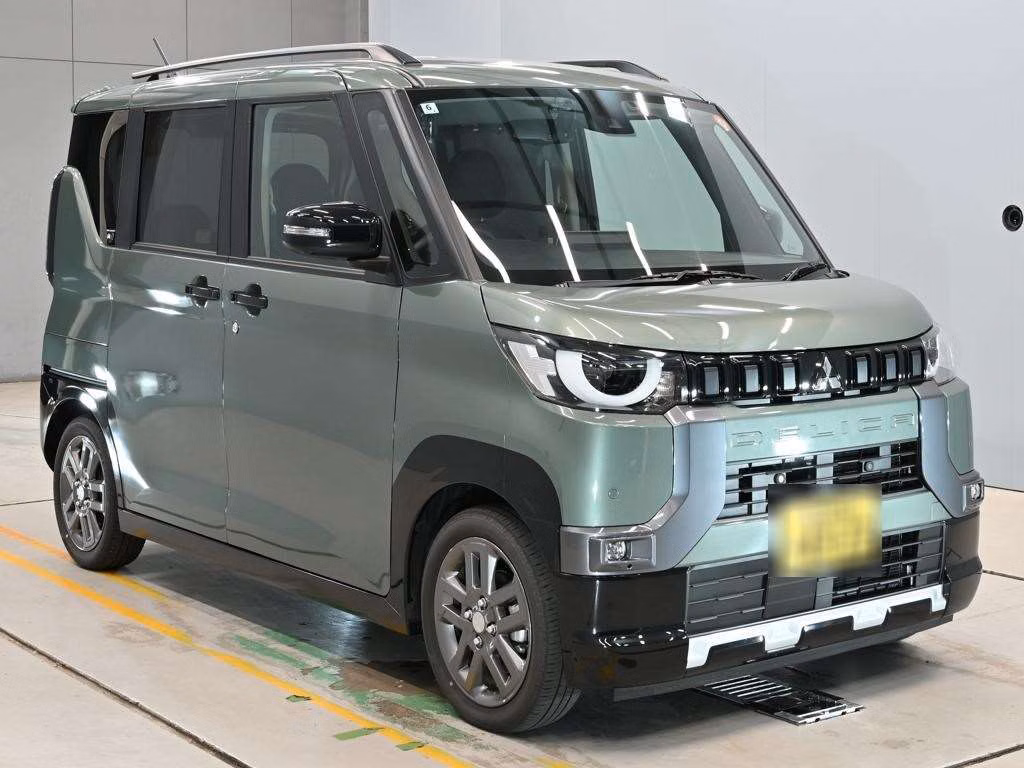 MITSUBISHI DELICA MINI