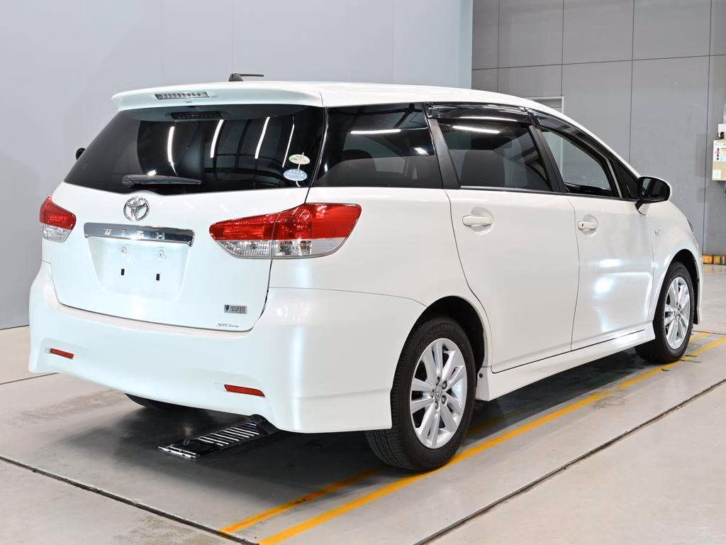 TOYOTA WISH