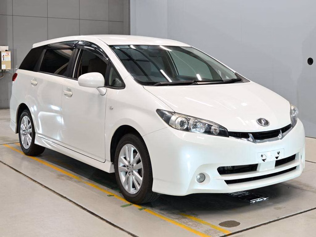 TOYOTA WISH