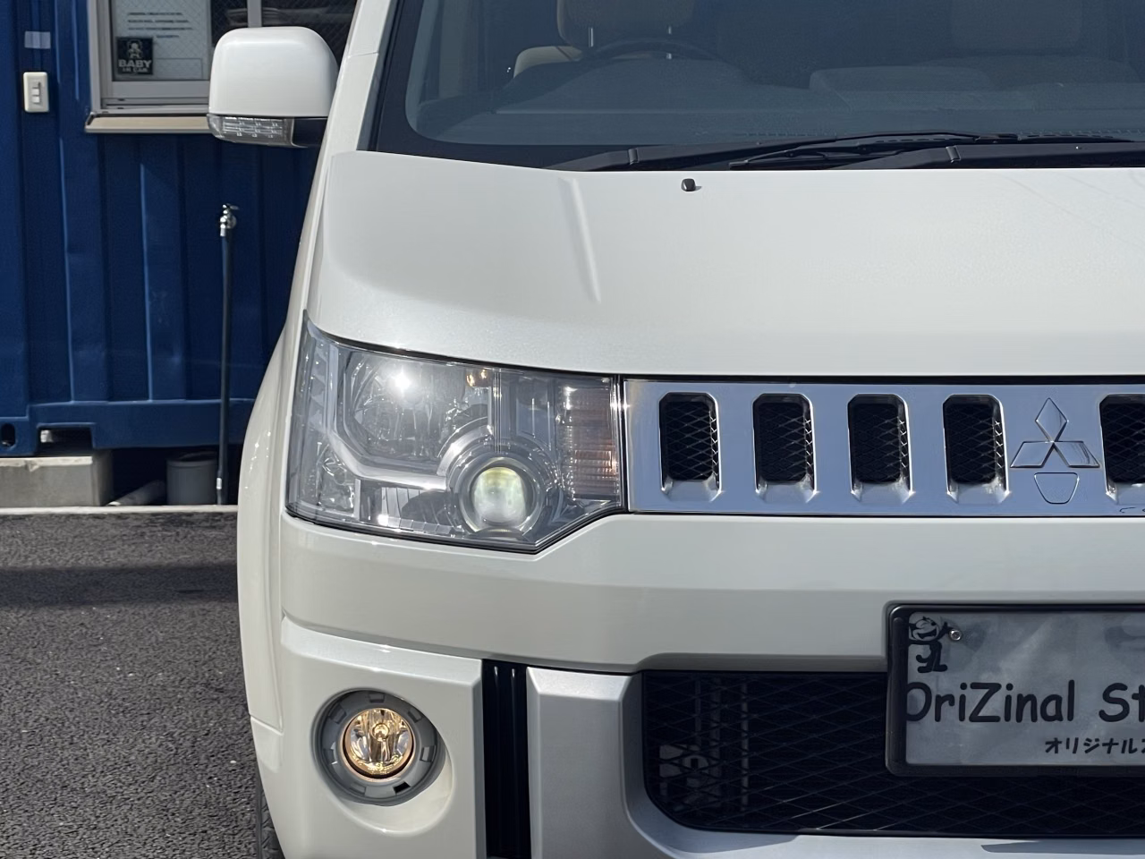 MITSUBISHI DELICA D:5