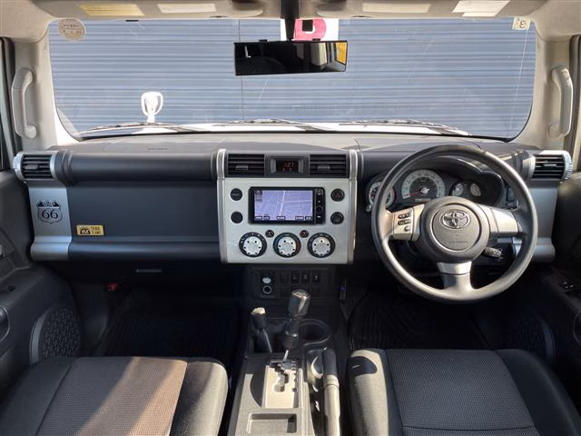 TOYOTA FJ CRUISER