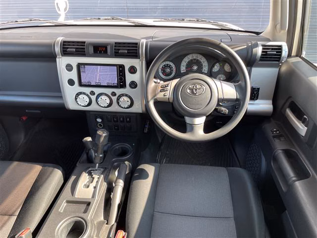 TOYOTA FJ CRUISER