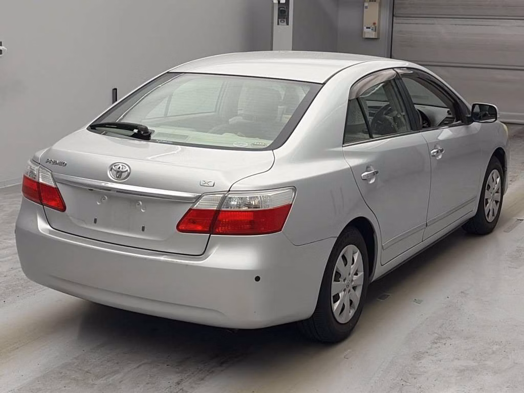 TOYOTA PREMIO