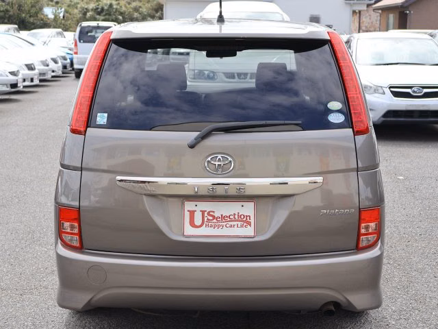 TOYOTA ISIS