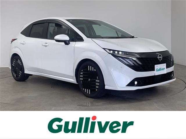 NISSAN AURA