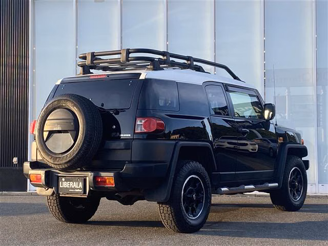 TOYOTA FJ CRUISER