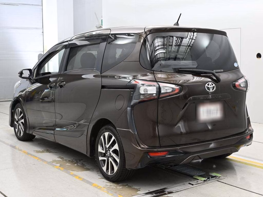 TOYOTA SIENTA